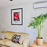 Centrico Piso Con 2 Camas De Matrimonio